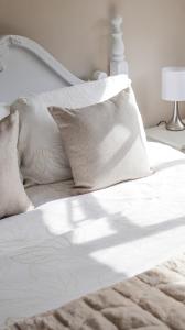 Loveview - A Painswick Stone Haven