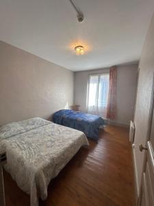 Appartements Ets Levillain - Hotel Les Caletes : photos des chambres