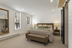 3094 Booth Falls Road condo