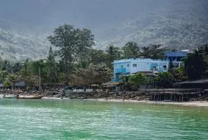 VIVA ( on the beach ) - 恰洛克拉姆