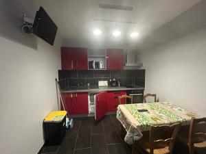 Appartements Ets Levillain - Hotel Les Caletes : photos des chambres