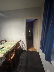 Appartements Ets Levillain - Hotel Les Caletes : photos des chambres