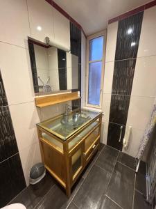 Appartements Ets Levillain - Hotel Les Caletes : photos des chambres
