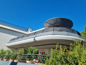 Superbe appartement pour 4, climatisé, piscine et garage