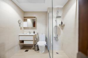 Durrani Homes - Azure 2BR with Burj Khalifa and Fountain View