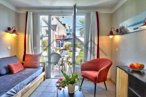 Maisons de vacances LocaLise - Maison G4 au Guilvinec - A 50m de la mer avec jardin et piscine - Tout a pied, plages, port, centre, commerces, marche - Wifi inclus - Animaux bienvenus - Linge de lit inclus : photos des chambres