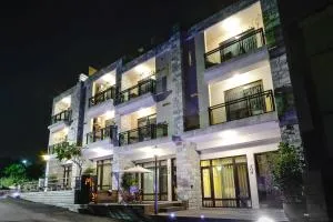 Mo默默旅宿 - Feng-yüan-ch'ü see T'ai-chung-hsien