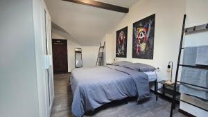 Appartements La Taniere Sedanaise 2 bedrooms parking wifi : photos des chambres