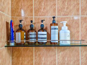 A spacious and pleasant accommodation for up to 10 people, Haeundae station walking 6 minutes and beach walking 8 minutes