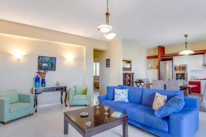 Villa Akali by Villa Plus