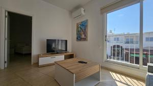 STAY Sunny Honey Apartment