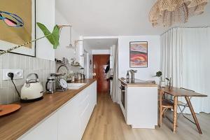 Elegant apartment near Belleville & Jourdain