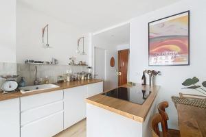 Elegant apartment near Belleville & Jourdain