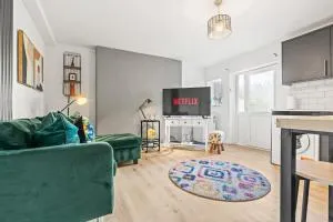 Modern 2-Bedroom Flat in Newport near City Centre - Newport