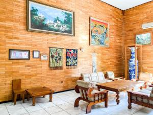 San Sui Hotel Mitra RedDoorz