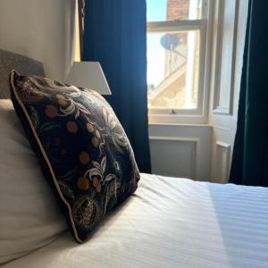 No 1 High Street Boutique Rooms