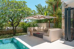 Luxury 5BR Canggu Villa - Pool, Jacuzzi, Walk Beach & Cook included