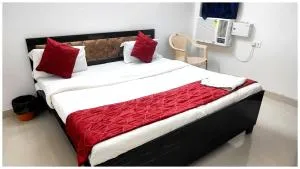 A Premium Hotel KANHA SHIVA Homestay - Near Ghagra River - Ayodhya Dham - Best Homestay In Ayodhya - Ayodhya