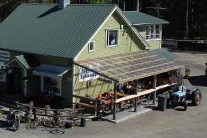 Kyläkaupan Motelli - Räyskälä