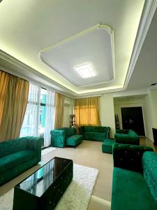 Emerald Villa