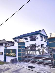 Emerald Villa