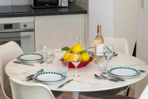 Bright Apartment in the Heart of Cannes