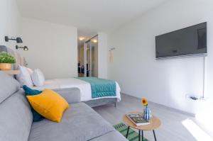 Side by Side Apartments