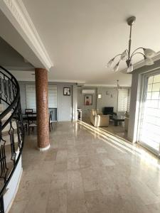 Villa with pool in Goldcity tourism complex