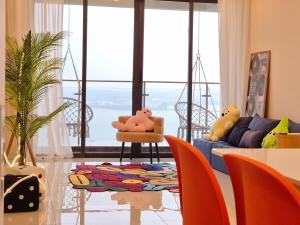 8 Pax 3 Room 3 Baths - Funky Pop Art Seaview Home