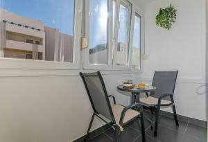 Side by Side Apartments