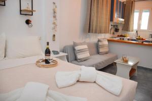 Giorgantis Studio II