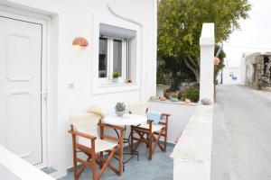 Giorgantis Studio II