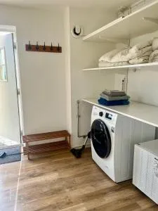 Lantlig lägenhet nära stranden - Västra Torp