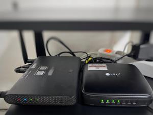 Walk to Yeouido Line 1 5 station Singil Station 7 minutes Two rooms Netflix