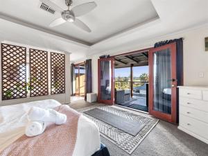 Bali at the Bay SunsetsHeated Pool Beach &Town