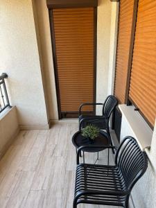 Flatiron 2-Bedroom Apartment, Skopje