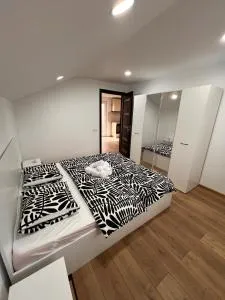 Studio ONE - Otopenii de Jos