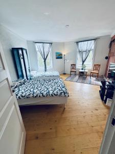 RELAXED LIVING No 02 Historic Oslo