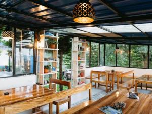The Hosteller Bir