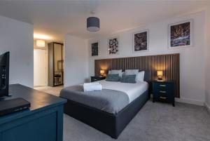 Spacious 5 Bed Home with Sustainable Features