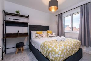 Spacious 5 Bed Home with Sustainable Features