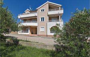 Two-Bedroom Apartment In Vodice