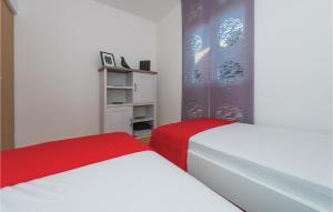 Two-Bedroom Apartment In Vodice