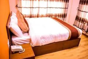 Kathmandu Peace Hotel - Bālāju