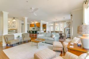 Lakefront Oconee Vacation Rental with Patio and Views!