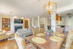 Lakefront Oconee Vacation Rental with Patio and Views!