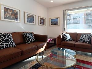 Modern Rambla Mercado Apartment