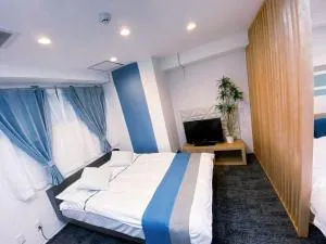 大阪難波ELLY-one - Wada