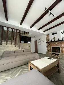 Hașca Hovel - Solca