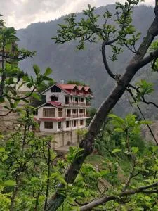 Atulya Orchard Retreat - Sarāhan